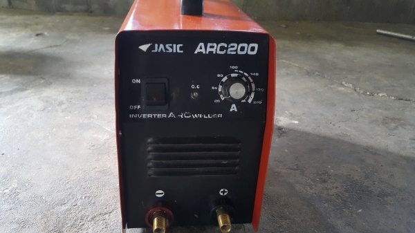 ขายตู้เชื่อมไฟฟ้า jasic arc200 มือสอง พร้อมใช้งาน(ขอบคุณ พี่เขษม จากตรัง)