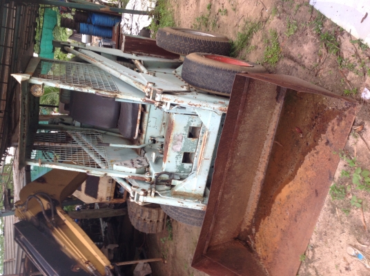 ขายรถตักสำหรับตักในพื้นที่แคบ