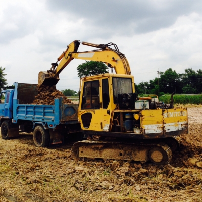 ปิดการขายแบคโฮ Sumitomo s160 -3 เครื่องIsuzu 88 แอร์ ปั๊มนิ้ว รุ่น100 เอวดี เดินดี เครื่องดีไม่มีโหลด ตักดินวันละ 70 อย่างต่ำ