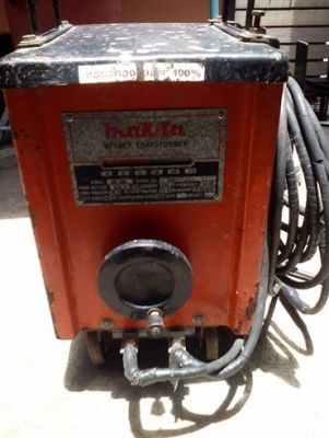 ขายตู้เชื่อม Makita 200 A ใช้ได้ปกติ ซื้อของใหม่ตั้งแต่ต้น ตอนนี้ไม่ได้ใช้งานแล้ว เชื่อมงานหนักๆได้สบาย เปิดต่อเนื่องได้เป็นวันๆ มีสายเก่าให้ด้วย แต่ยางที่หุ้มมันแตกแล้ว แต่ใช้งานได้ปกติ