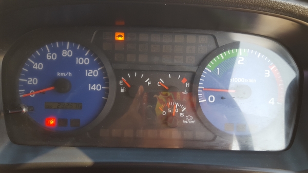 ขาย HINO MEGA FL1J 260 แรงม้า ปี 48 กระบะล่องสามมิตรไม่ดั้ม ขาย HINO MEGA FL1J 260 แรงม้า ปี 48 กระบะล่องสามมิตรไม่ดั้ม