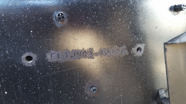 ขาย HINO MEGA FL1J 260 แรงม้า ปี 48 กระบะล่องสามมิตรไม่ดั้ม ขาย HINO MEGA FL1J 260 แรงม้า ปี 48 กระบะล่องสามมิตรไม่ดั้ม