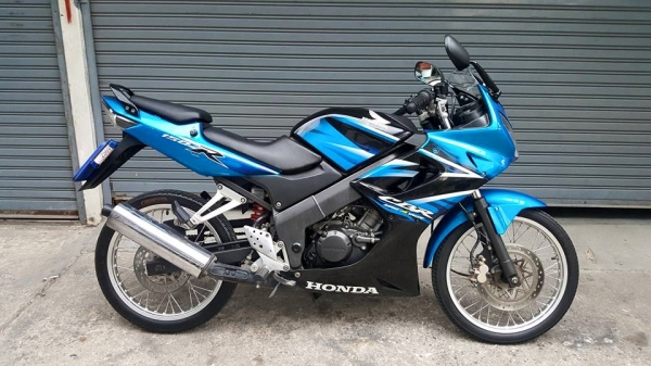 ขออนุญาตขาย HONDA CBR 150R สตาร์ทมือ รุ่นสุดท้าย ฟรีค่าโอน ขออนุญาตขาย HONDA CBR 150R สตาร์ทมือ รุ่นสุดท้าย ฟรีค่าโอน