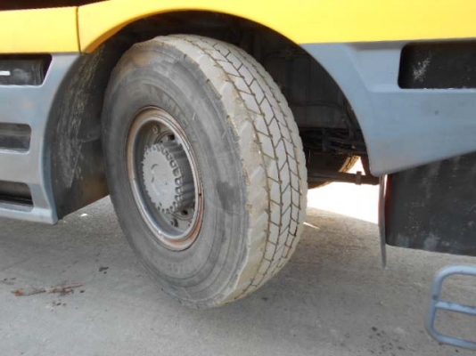 KATO:KR25H-V3  ปี2001 19,267ชม.นำเข้าจากญี่ปุ่นไม่เคยใช้งานในไทยครับ