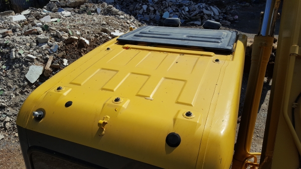 ขายKomatsu PC 200-7