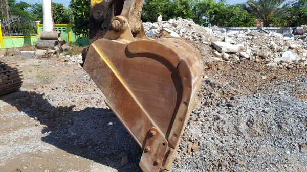 ขายKomatsu PC 200-7