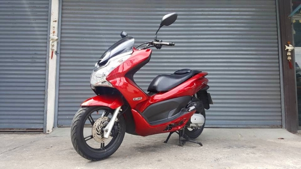 ขออนุญาติขาย HONDA PCX 125i IDLING STOP รุ่น TOP ล้อแม็กแท้ศูนย์ ทะเบียนสวย 780  สีแดงเงาจากโรงงาน รถสวยเดิมทั้งคัน ระบบหัวฉีด PGM &ndash; FI ประหยัดน้ำมัน สภาพเดิมๆ เครื่องเดิม วิ่งดีใช้งานดี