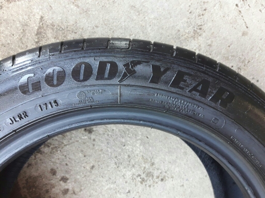 GOODYEAR 205 55R16 ลงพื้นปลายปี2015 ยางสภาพสวยมากๆ ดอกเต็มๆคุ้มสุดไม่แพง