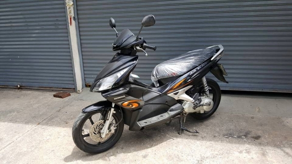 ขออนุญาต HONDA AIRBLADE 110 CC รุ่น NEW TOP COMBI BRAKE ล้อแม็กแท้ศูนย์
