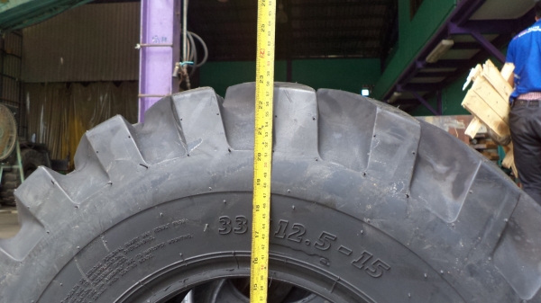 ยาง 12/65-15 ยางใหม่ มีมาหลายเส้นเลยครับ ยาง 12/65-15 ยางใหม่ มีมาหลายเส้นเลยครับ