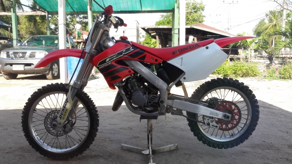 2001 cr125
