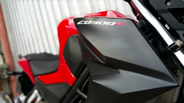 CB300f 2014 รถบ้านเจ้าของมือเดียว สวยอลัง สภาพพร้อมใช้สมบูรณ์ ราคาคุยกันได้จ้า CB300f 2014 รถบ้านเจ้าของมือเดียว สวยอลัง สภาพพร้อมใช้สมบูรณ์ ราคาคุยกันได้จ้า