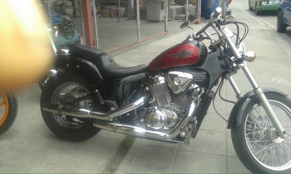 ขาย honda street 400 ทะเบียนแท้ๆ โอนข่นส่ง 98000 คับ