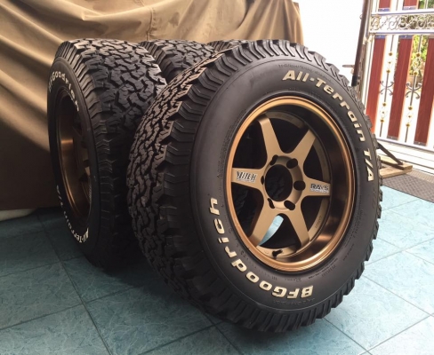 ล้อTe37 ขอบ17x9 เพิ่งเบิกใหม่ใส่ ยาง BF All-Terrain 265/70/17ดอกเต็มสะพานยางเต็ม4เส้น