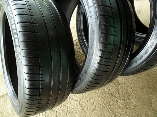 ยางขอบ17  มิชลิน 215-45-R17 ลงพื้นปี14 (4เส้น 4,600)
