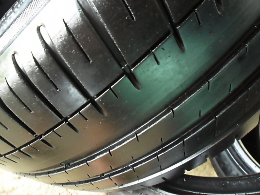 ยางขอบ17  มิชลิน 215-45-R17 ลงพื้นปี14 (4เส้น 4,600)