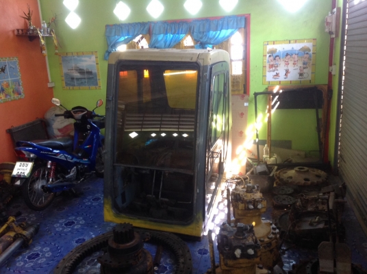 หัวเก๋งแบคโคKOMATSU PC200-5, 200-6 สภาพดี หัวเก๋งแบคโคKOMATSU PC200-5, 200-6 สภาพดี