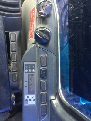 ขาย 1,495,000 KOBELCO SK140LC SUPER ทำงาน 10,559 ชั่วโมง เครื่องดี ไฟฟ้าครบ  เอกสารเล่มทะเบียน รถอยู่ จ.มหาสารคาม  090-772-3710 090-772-3708