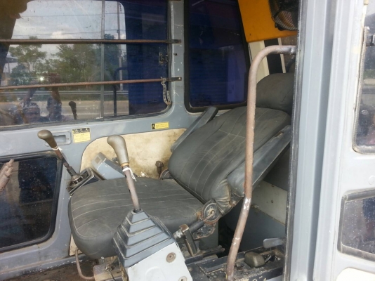 แบคโฮ KOBELCO 120-1 Mark 3