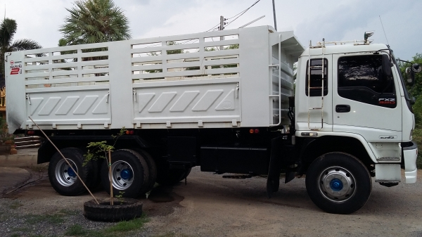 ขายสิบล้อดั๊มสองเพลาอีซูซุเดก้า 270 ยูโรทู ปี 51 แมกโหลด สนใจ 081 7368589