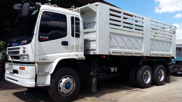 ขายสิบล้อดั๊มสองเพลาอีซูซุเดก้า 270 ยูโรทู ปี 51 แมกโหลด สนใจ 081 7368589