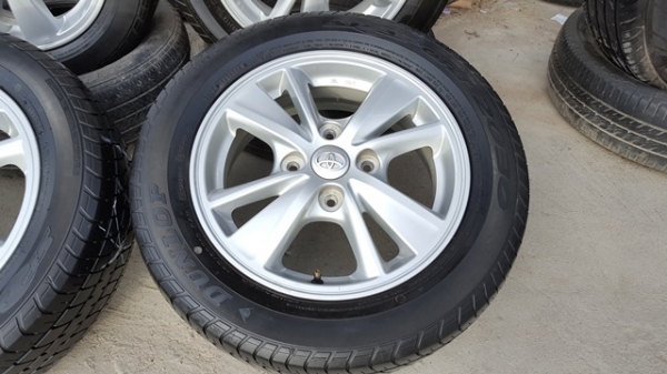 ขายล้อToyota Avanza 15 4รู114 ยางปี14 4 ล้อ