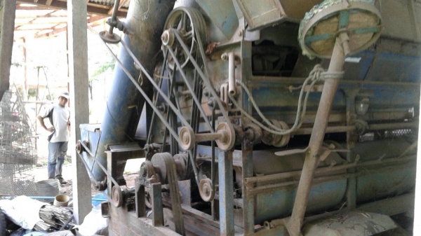 ขาย รถนวดข้าว 5 ฟุต เกษตรพัฒนา เครื่อง ISUZU 74 แรงม้า รถใช้งานได้ครับ ขาย รถนวดข้าว 5 ฟุต เกษตรพัฒนา เครื่อง ISUZU 74 แรงม้า รถใช้งานได้ครับ