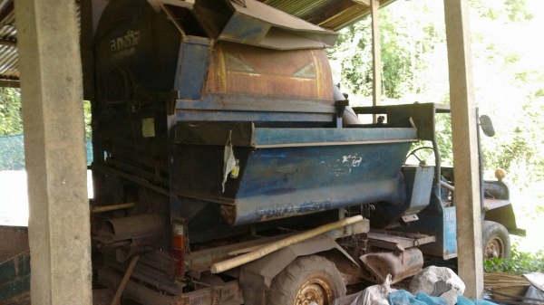 ขาย รถนวดข้าว 5 ฟุต เกษตรพัฒนา เครื่อง ISUZU 74 แรงม้า รถใช้งานได้ครับ ขาย รถนวดข้าว 5 ฟุต เกษตรพัฒนา เครื่อง ISUZU 74 แรงม้า รถใช้งานได้ครับ