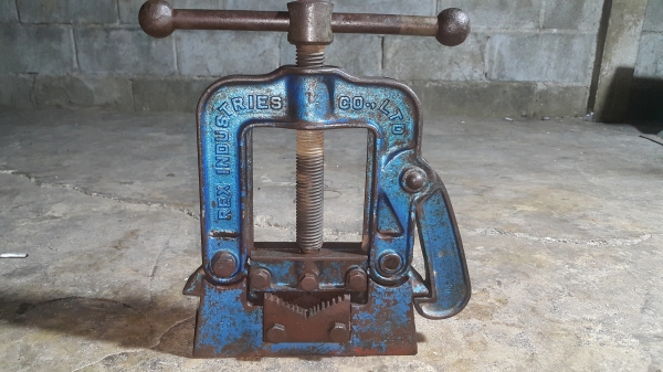 ขายปากกาจับเหล็กแป๊บ มือสอง rex เบอร์ 2 (ญี่ปุ่น)(ขอบคุณ พี่ละมัย จากแพร่)