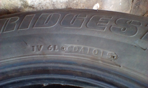 ยางบริสโตน 205/70/15ปี15 ยกชุด 4500บาท