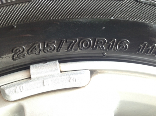 ล้อแม๊กมิตซูยางบริสโตน 245/70/16ปี2413 ยกชุด 4200บาท