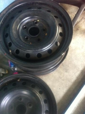 กะทะเหล็กขอบ 15-5รู114 โตโยต้าวีโก้ ชุด 1800บาท