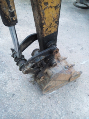 ขายรถแบคโฮ KOMATSU PC20-6 พร้อมหางลาก ราคา 185000
