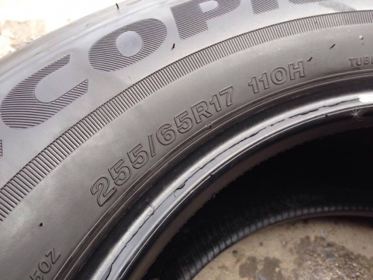 ยาง Bridgstone Ecopla ep850 255-65-17 ปี 15 ครบชุด 4 เส้น 5000  สภาพสวยๆไม่บวมไม่กินข้างดอกยางเหลือเยอะเอาไปวิ่งกันใด้อีกยาวค่ะ