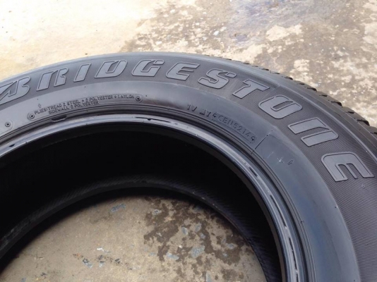 ยาง Bridgstone 245-70-16 ปี 14 ครบชุด 4 เส้น 5500  สภาพสวยๆไม่บวมไม่กินข้างดอกยางเหลือเยอะเอาไปวิ่งกันใด้อีกยาวค่ะ