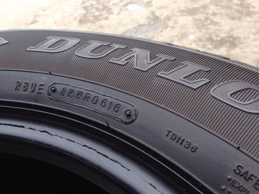 ยาง DUNLOP 215-65-16 ปี 16 ครบชุด 4 เส้น 7000  สภาพสวยๆไม่มีปะไม่บวมไม่กินข้าง ดอกยางเหลือเยอะเอาไปวิ่งกันใด้อีกยาวค่ะ