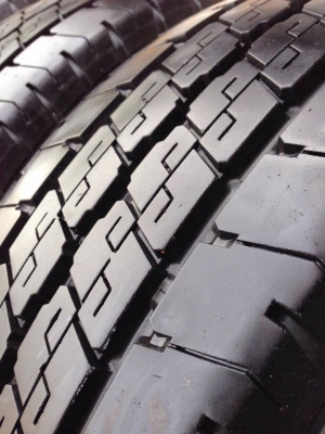 ยาง DUNLOP 215-70-15 ปี 15 ครบชุด 4 เส้น 6000 สภาพสวยๆไม่มีปะไม่บวมไม่กินข้าง ดอกยางเหลือเยอะเอาไปวิ่งกันใด้อีกยาวค่ะ ยาง DUNLOP 215-70-15 ปี 15 ครบชุด 4 เส้น 6000 สภาพสวยๆไม่มีปะไม่บวมไม่กินข้าง ดอกยางเหลือเยอะเอาไปวิ่งกันใด้อีกยาวค่ะ