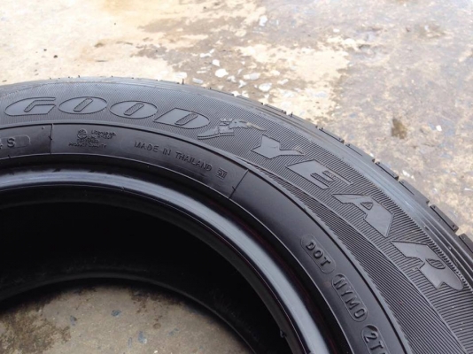ยางGoodYear 205-70-15 ปี 15 2เส้น 215 70 15 2 เส้น ครบชุด 4เส้น 4500  สภาพสวยๆไม่มีปะไม่บวมไม่กินข้าง ดอกยางเหลือเยอะเอาไปวิ่งกันใด้อีกยาวค่ะ