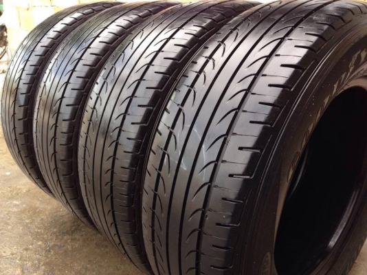 ยางGoodYear 205-70-15 ปี 15 2เส้น 215 70 15 2 เส้น ครบชุด 4เส้น 4500  สภาพสวยๆไม่มีปะไม่บวมไม่กินข้าง ดอกยางเหลือเยอะเอาไปวิ่งกันใด้อีกยาวค่ะ
