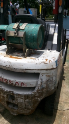 ขายรถ nissan fg25 ขนาด 2.5 ตัน แก็ส + น้ำมันเบนซิล ปี2012