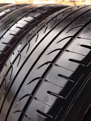 ยาง GoodYear 205-70-15 ปี 15 ครบชุด 4 เส้น 4500  สภาพสวยๆไม่บวมไม่กินข้าง ดอกยางเหลือเยอะเอาไปวิ่งกันใด้อีกยาวค่ะ