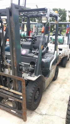 ขายรถ nissan ขนาด 2.5 ตัน เครื่องยนต์ ดีเซล  เกียร์ ออโต้ ปี2012