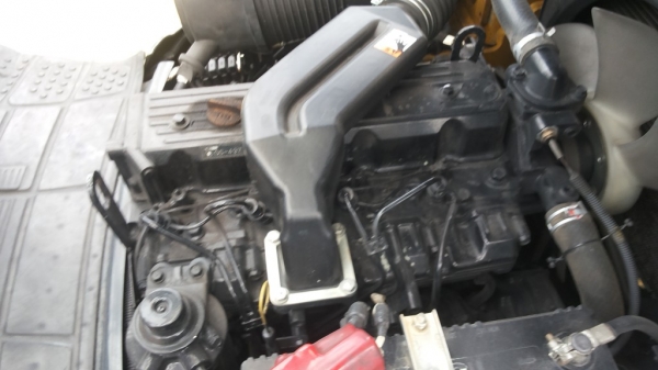 ขายรถ komatsu ขนาด 2.5 รุ่น17 ขนาด2.5 ตัน  ดีเซล  เกียร์ ออโต้