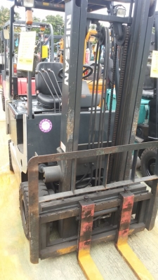 ขายรถ nissan  ไฟฟ้านั่งขับ ขนาด 1.5 ตัน  พร้อมอุปกรณ์