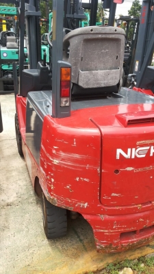 ขายรถ nichiyu รุ่น  70  ไฟฟ้านั่งขับ ขนาด 2.5 ตัน  พร้อมอุปกรณ์ แบตเตอรี่ใหม่