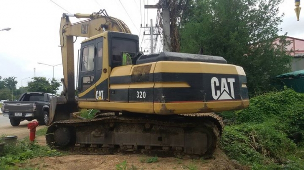 cat320B สภาพสวย ไม่มีระบบไฟฟ้า ใช้งานดีปกติ