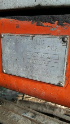 hitachi Ex200-1 พร้อมใช้ ลดเหลือ 450,000