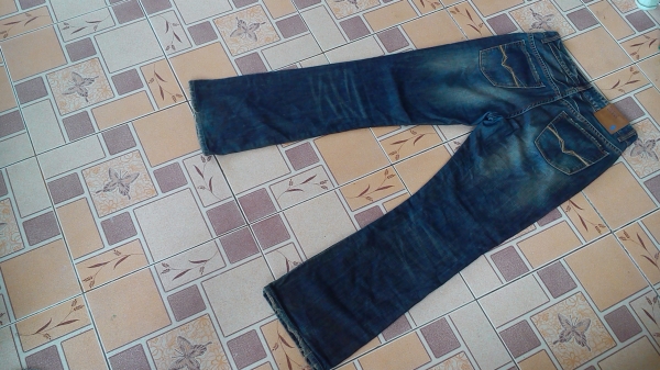 กางเกงยีนส์ GUESS PREMIUM