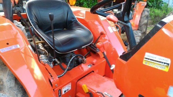 ขายรถไถ KUBOTA L3408 2เพลา พร้อมดันหน้า ทะเบียนพร้อมโอน ราคา 185,000 อ.แกลง จ.ระยอง มีบริการขนส่งทั่วไทย DC Tractor Rayong 0818618678,0899347475 https://www.facebook.com/DC-Tractor-Rayong-3071545327&hellip;/shop&hellip; id line=081-8618678 id line=089-934