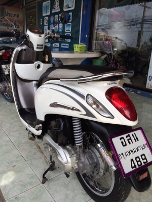 Honda Scoopy i ลายคลาสสิค รถปี55 รถสวย หัวฉีดประหยัดน้ำมัน Honda Scoopy i ลายคลาสสิค รถปี55 รถสวย หัวฉีดประหยัดน้ำมัน